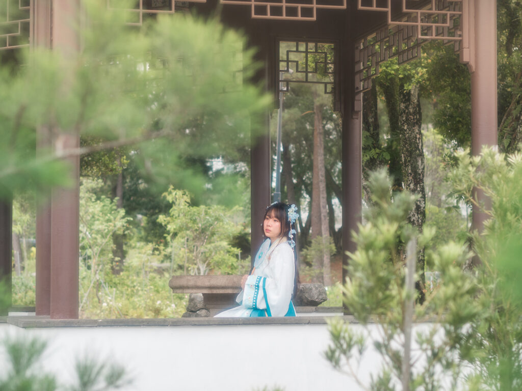 Hanfu photoshoot at Chinese Garden, Singapore.