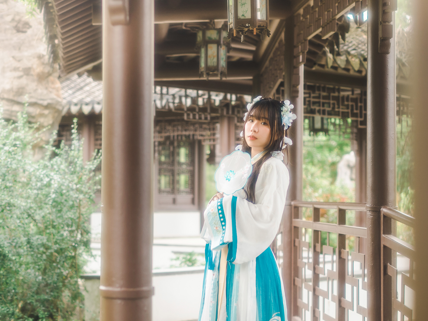 Hanfu photoshoot at Chinese Garden, Singapore.