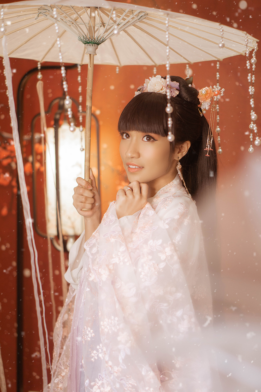 Dreamy hanfu studio photoshoot in Singapore.