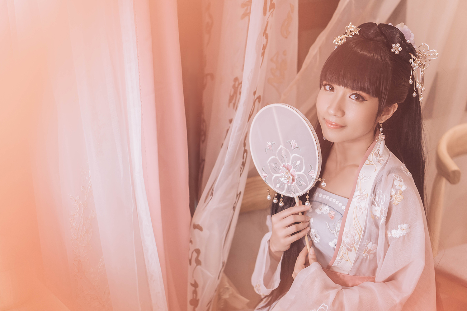 Dreamy hanfu studio photoshoot in Singapore.