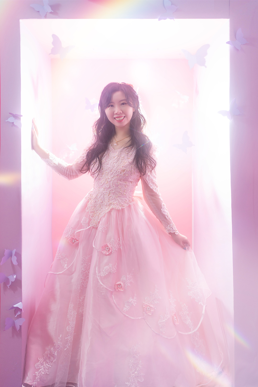 Whimsical birthday studio photography in Singapore.