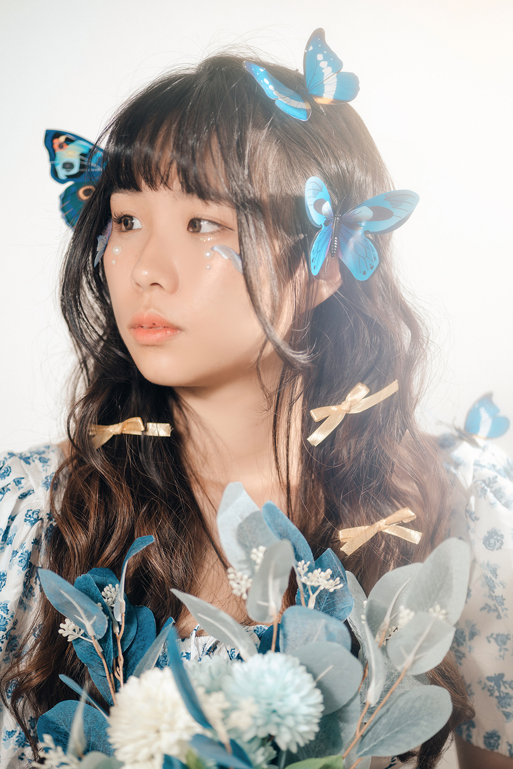 Whimsical portrait studio photography in Singapore.